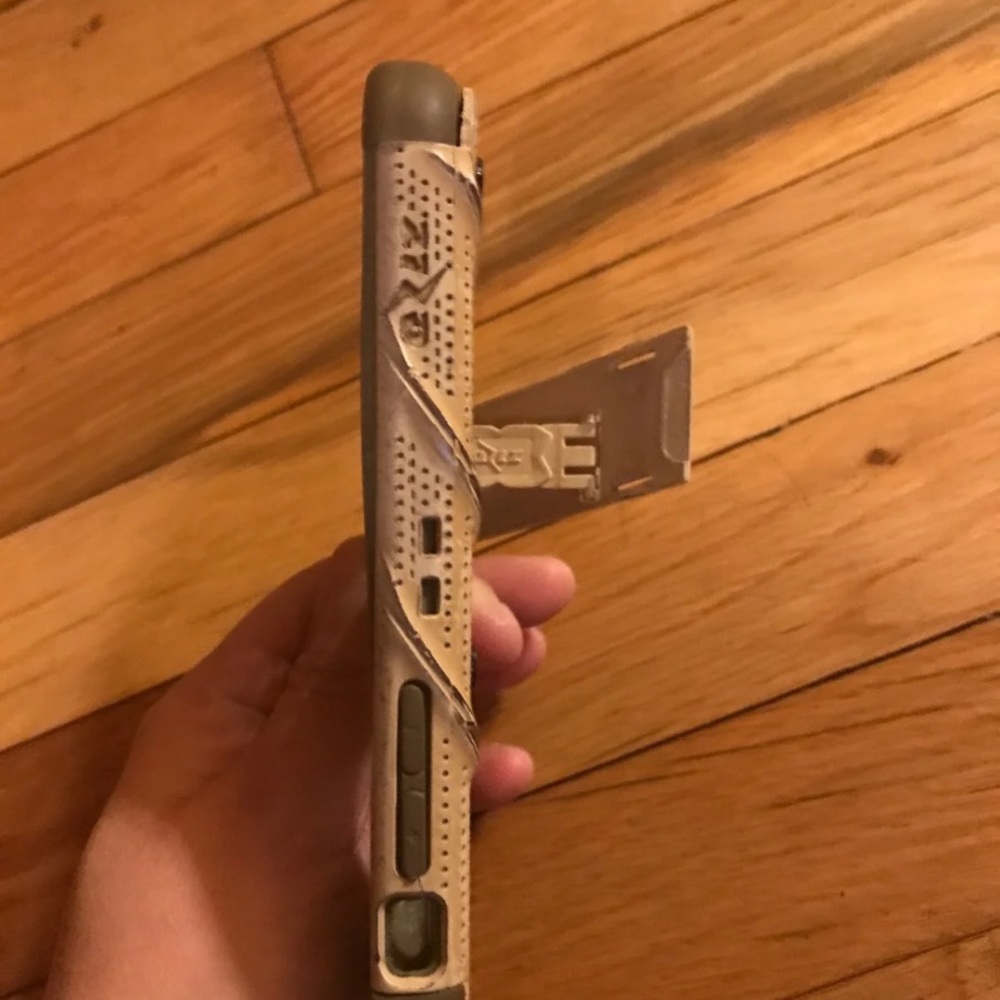 iPhone 7 - Picture 6 of 7